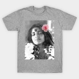 With earnestness, love and goodwill -Anandamayi Ma T-Shirt